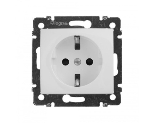 Valena - Розетка 2P+E нем. стд. со шторками, белая (инд. упаковка)