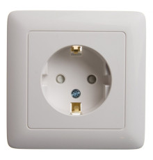 RS16-136-B ХИТ С/У РОЗЕТКА с заземлением со шторками 16А, 250В, БЕЛЫЙ. - RS16-136-B