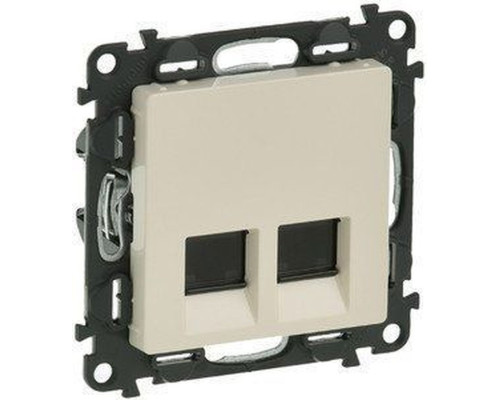 Valena Life - Розетка 2хRJ-45 UTP CAT5E, слоновая кость (инд. упаковка)