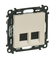 Valena Life - Розетка 2хRJ-45 UTP CAT5E, слоновая кость (инд. упаковка)