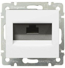 Valena - Розетка 1хRJ-45 UTP CAT5E 8конт., белая (инд. упаковка)